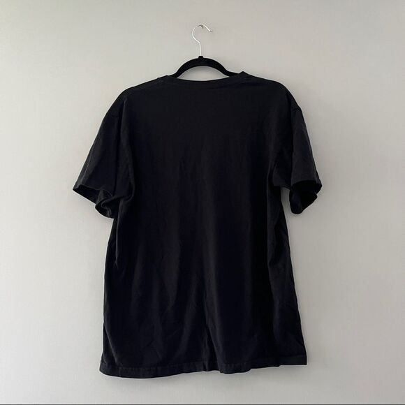 Universal Studios Black Pocket T-Shirt Short Sleeve Crew Neck - Picture 2 of 4